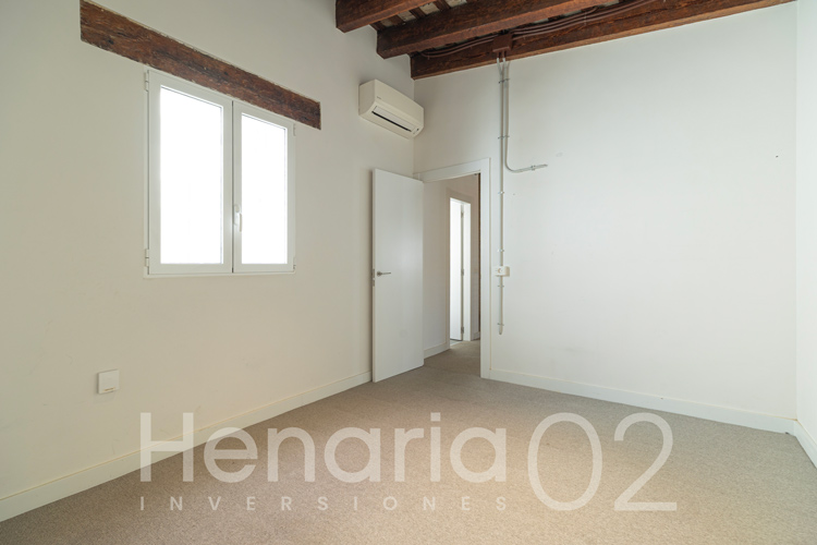 henaria2002